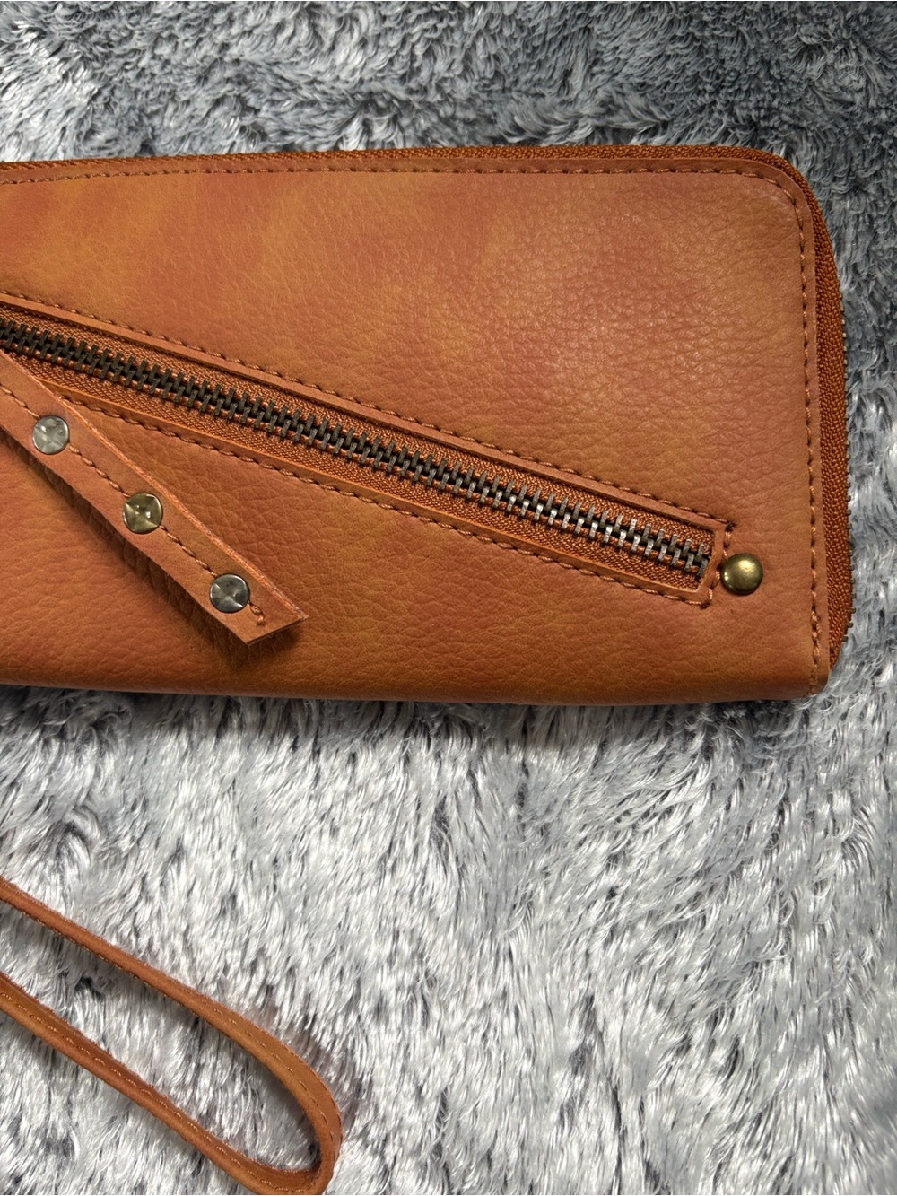 Free People Wallet - Picture 4 of 13